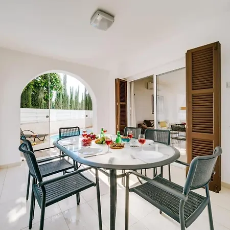 Villa Fig Tree *